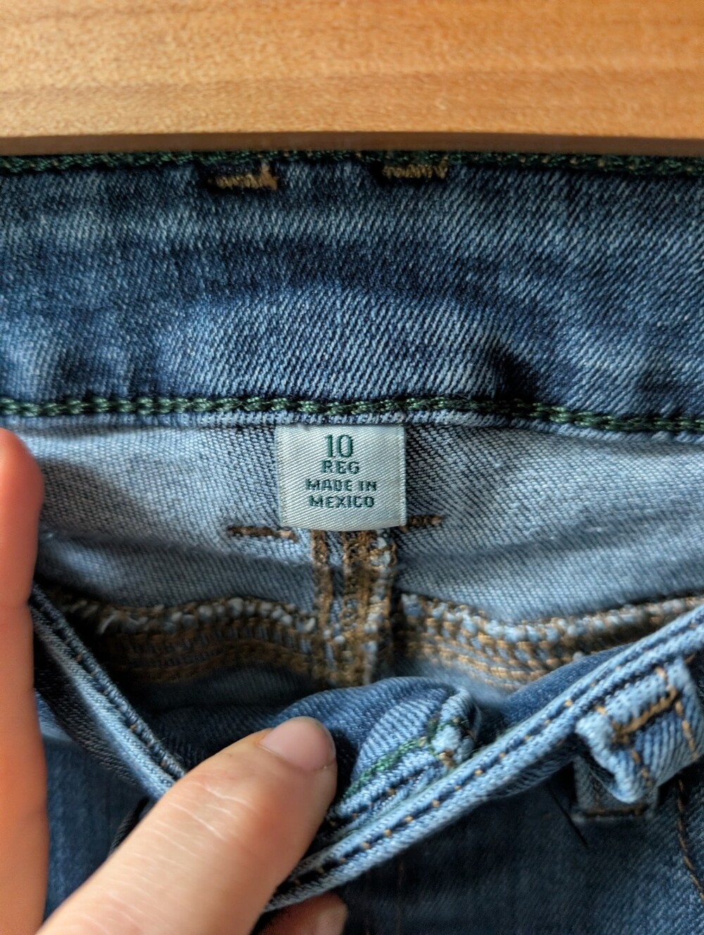 Lucky Brand 10 R Straight Light Blue - Picture 4 of 5